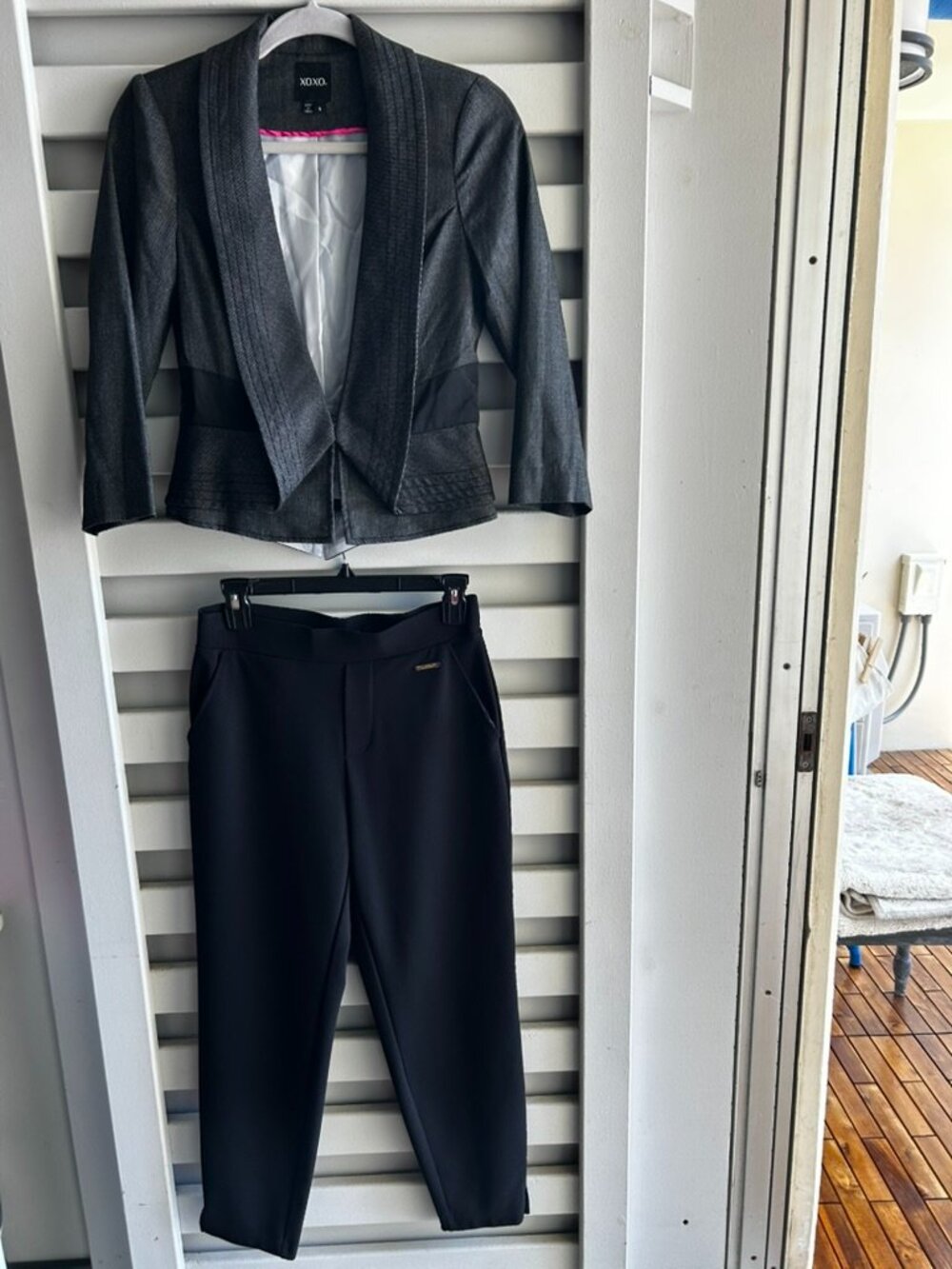 XOXO Jacket - Picture 5 of 5